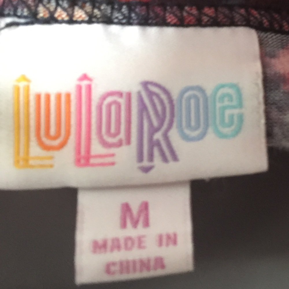 Lula Roe top size M - Picture 2 of 2